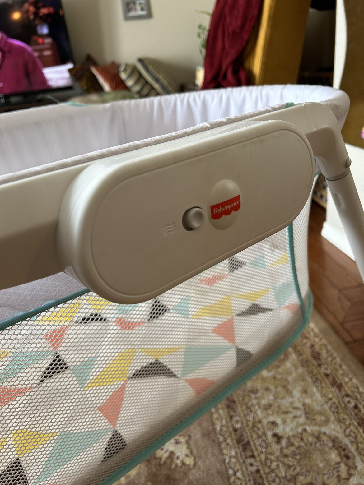 Fisher Price bassinet - photo 4