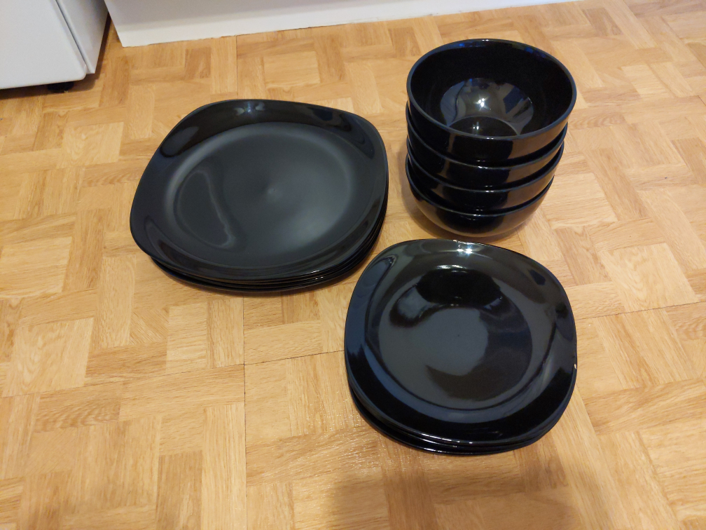 Black glass dinnerware set
