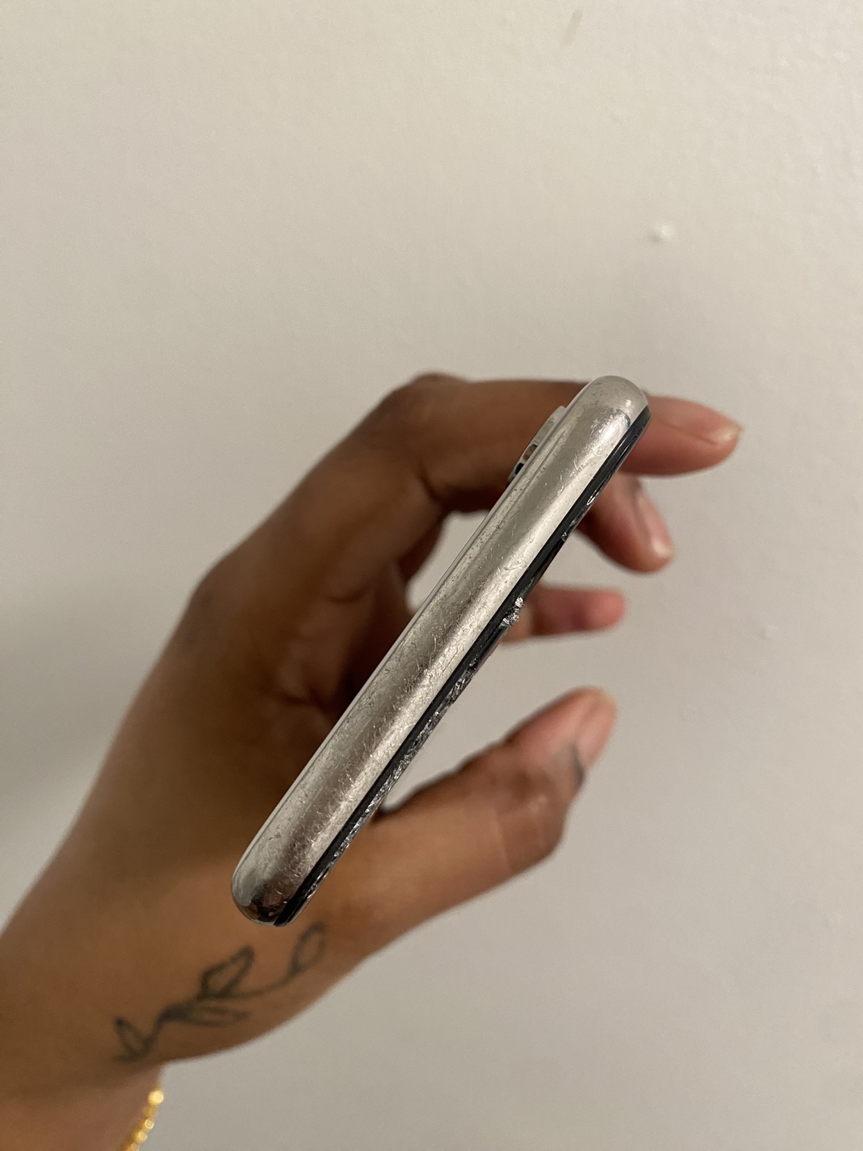 Broken iPhone X - photo 4
