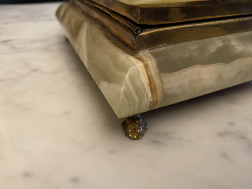 Italian Green Onyx Marble Box with Lionfeet image indicator(7)
