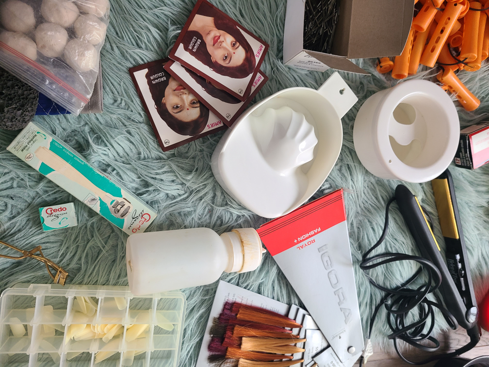 esthetician, hair dresser,manicure, facial,pedicure image indicator(6)