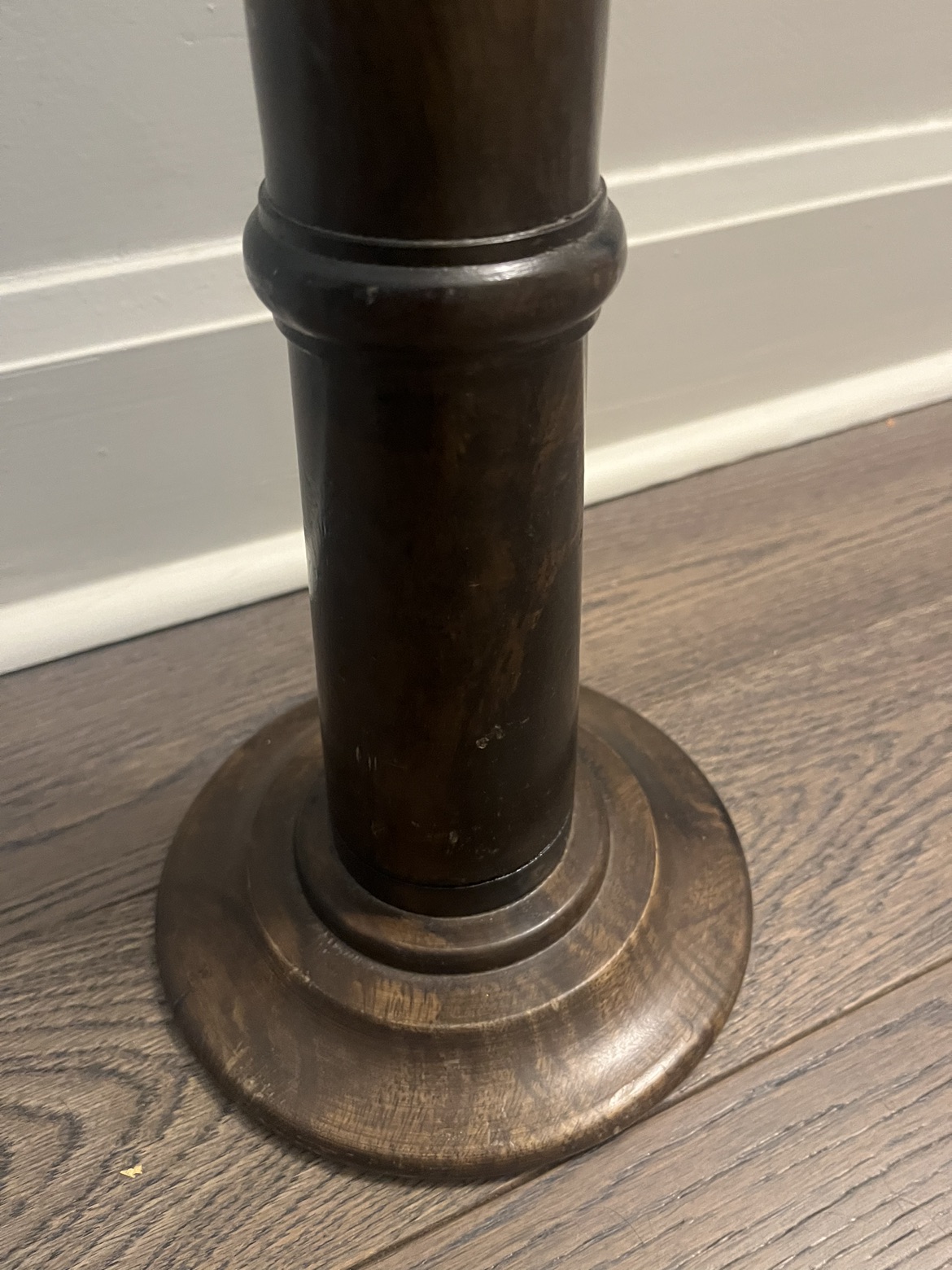 Eclectic wooden stand for plants, candles and more image indicator(5)