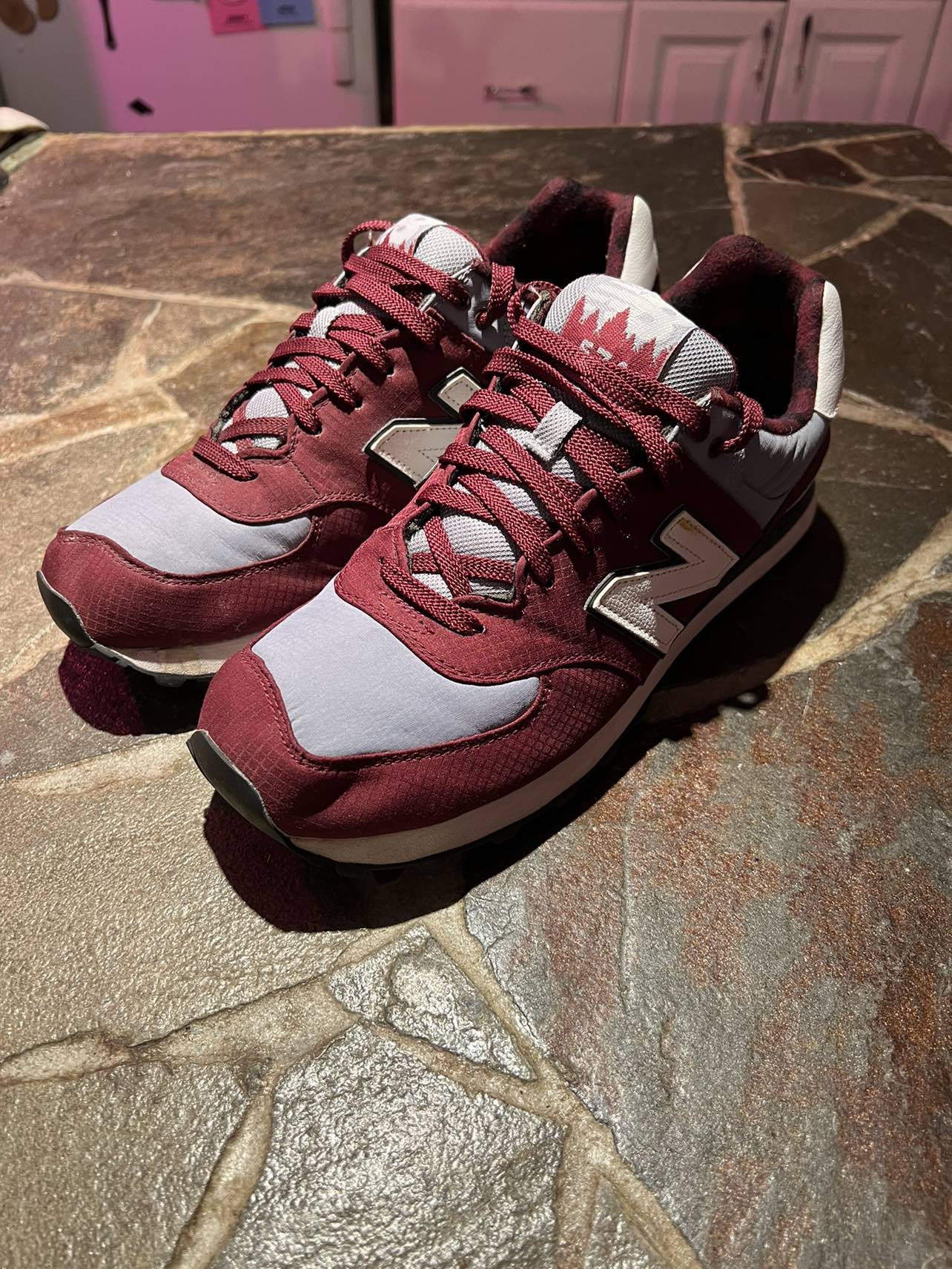 New Balance 574 Burgundy Trainers (Men’s 11)(LNWOB) image indicator(3)