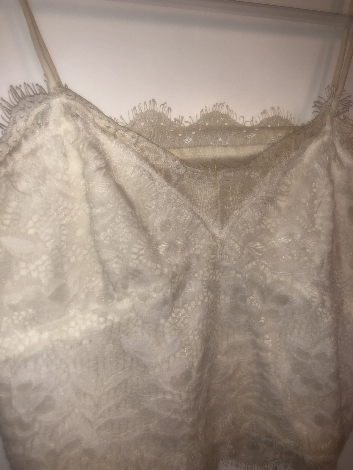 Scalloped cami lace tank top in Bright White - photo 3