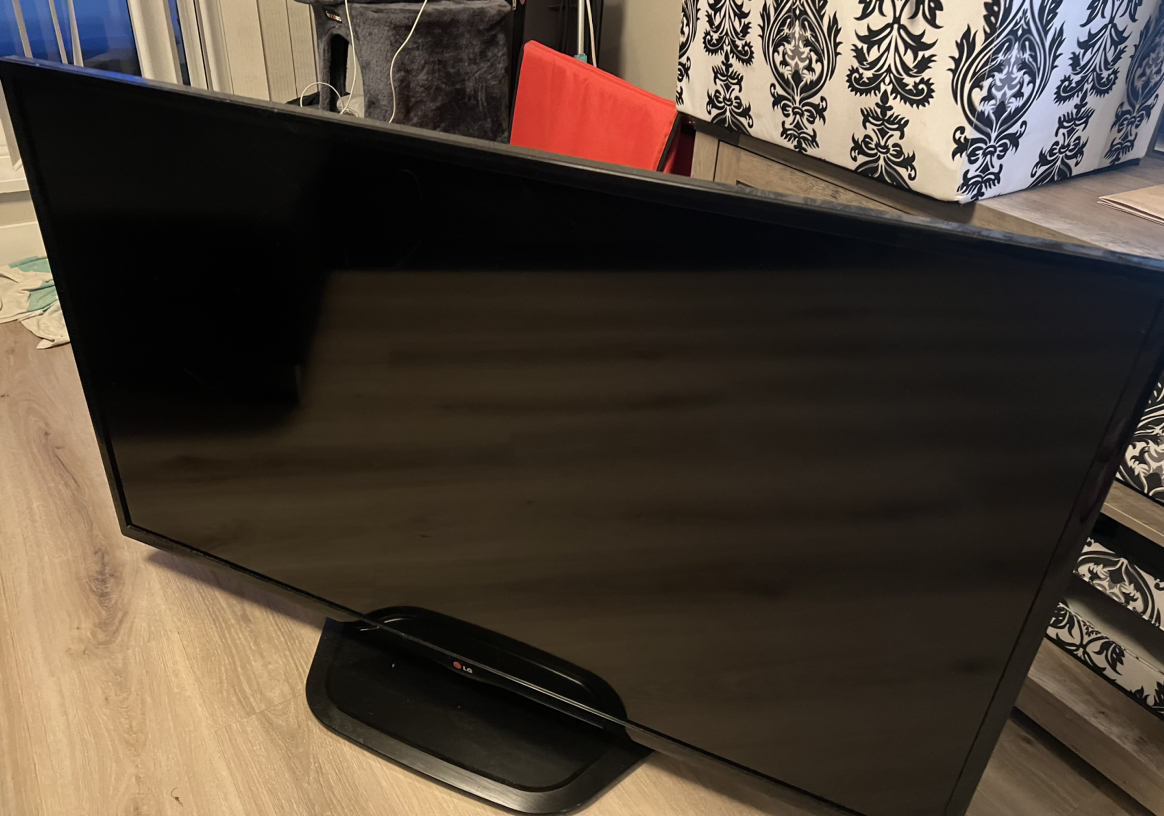 LG TV - photo 2