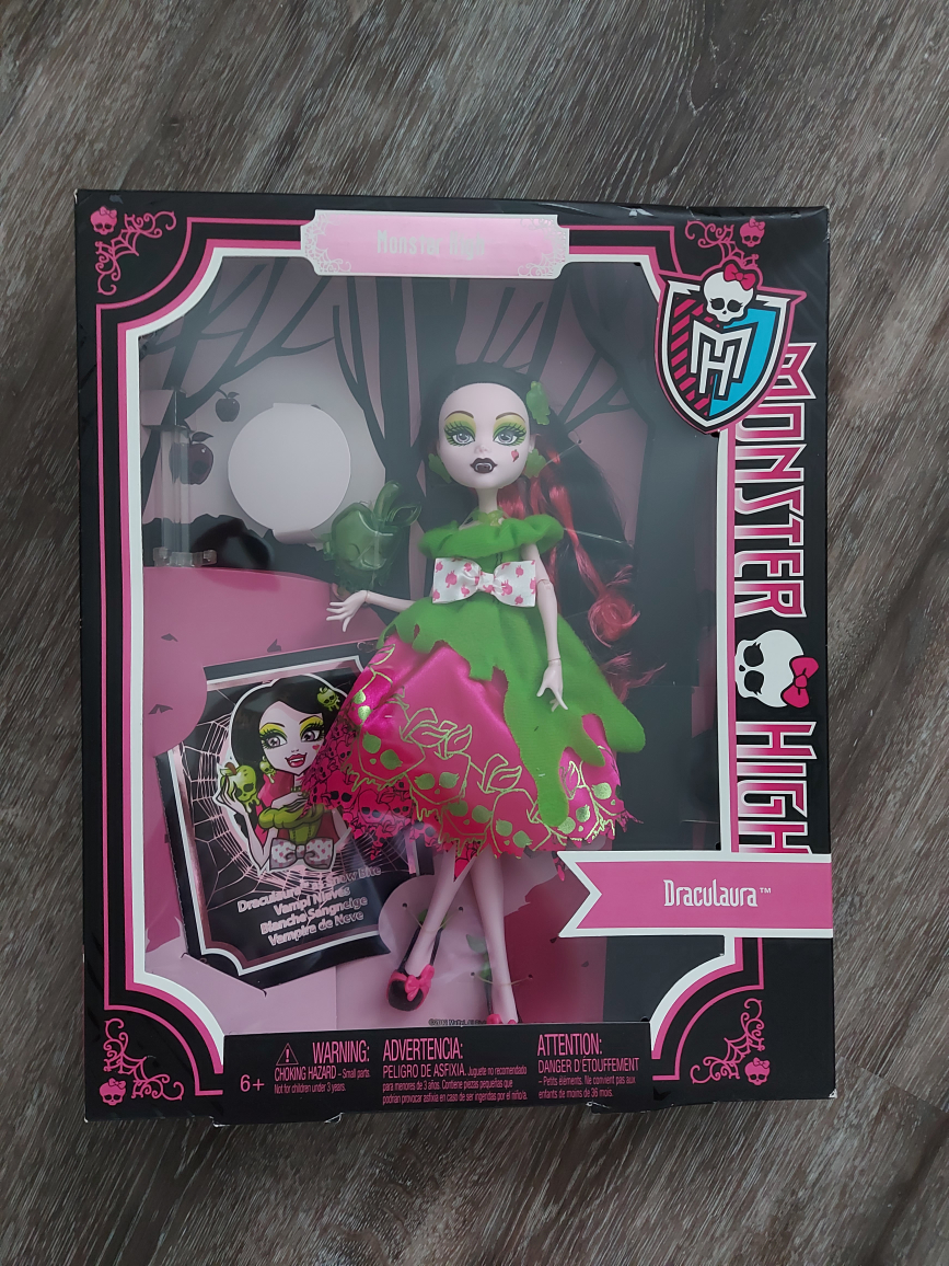 Monster High Scary Tales set of three - NRFB! - photo 2