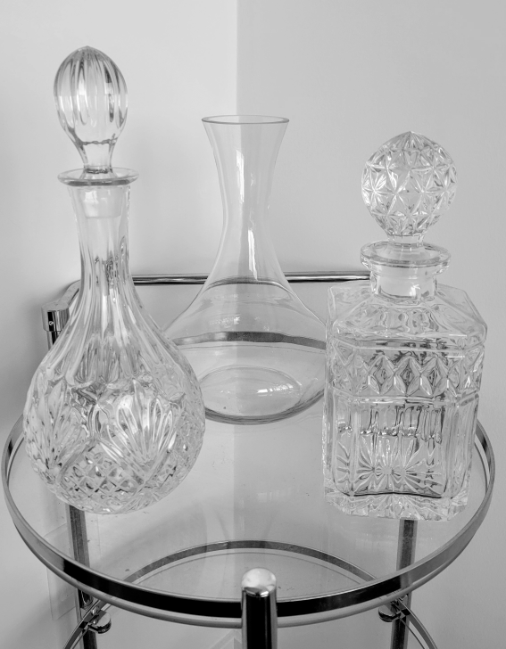8pc Crystal Glassware Bar Set image indicator(2)