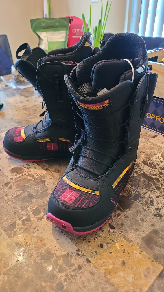 Women's Snowboarding Boots