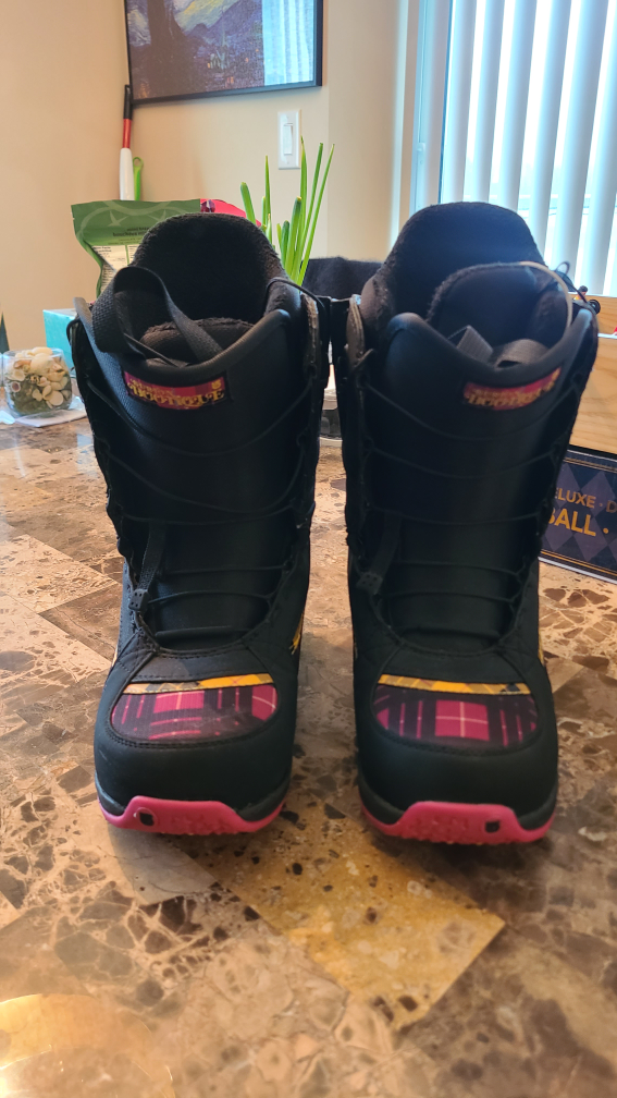 Women's Snowboarding Boots - photo 2