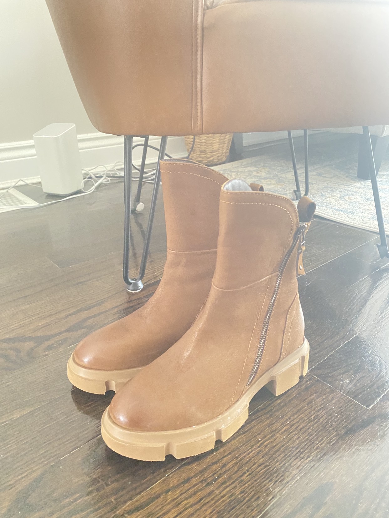 Brand new boots size 8 - photo 3