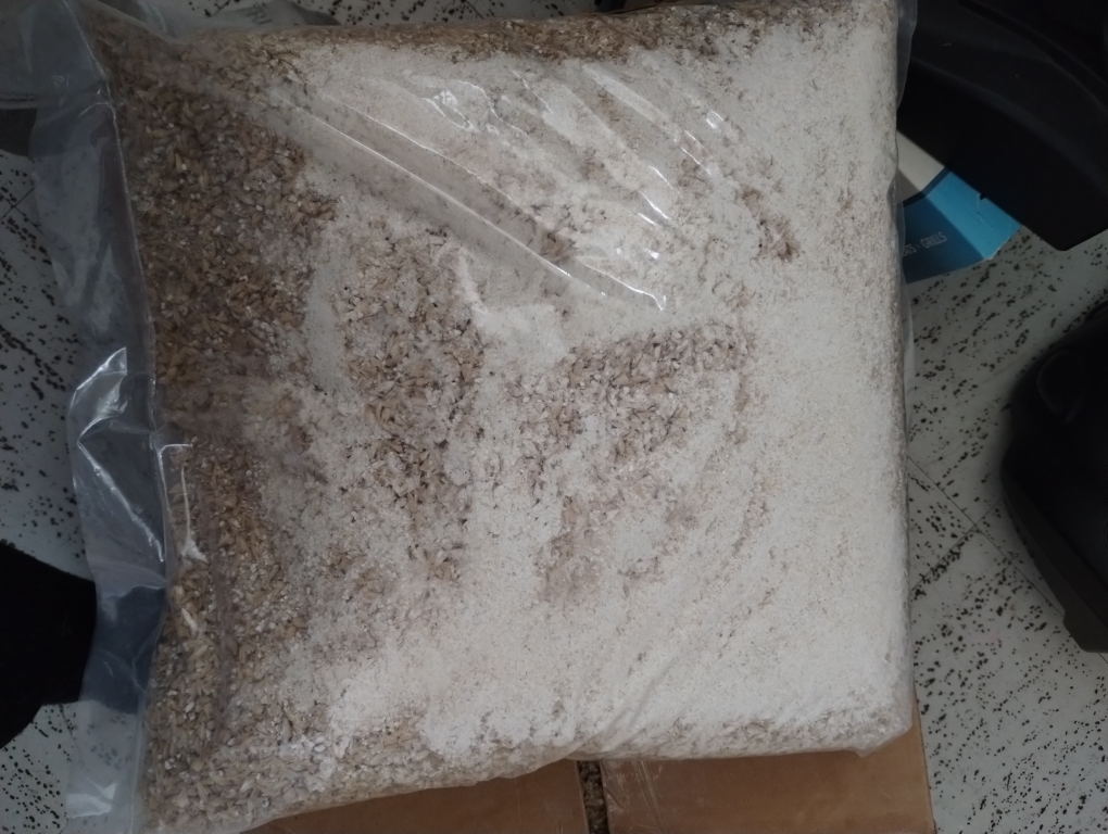 sealed 8lb pilsner bag for brewing beer image indicator(2)