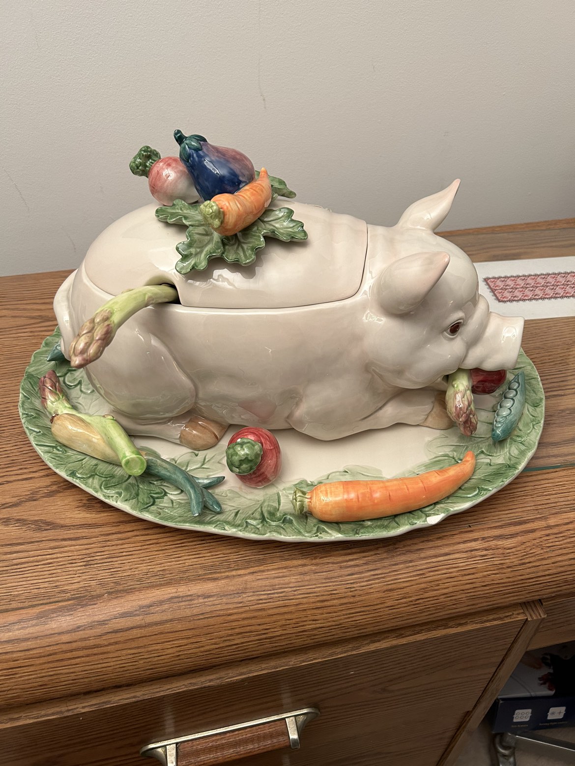 Ceramic soup tureen thumbnail
