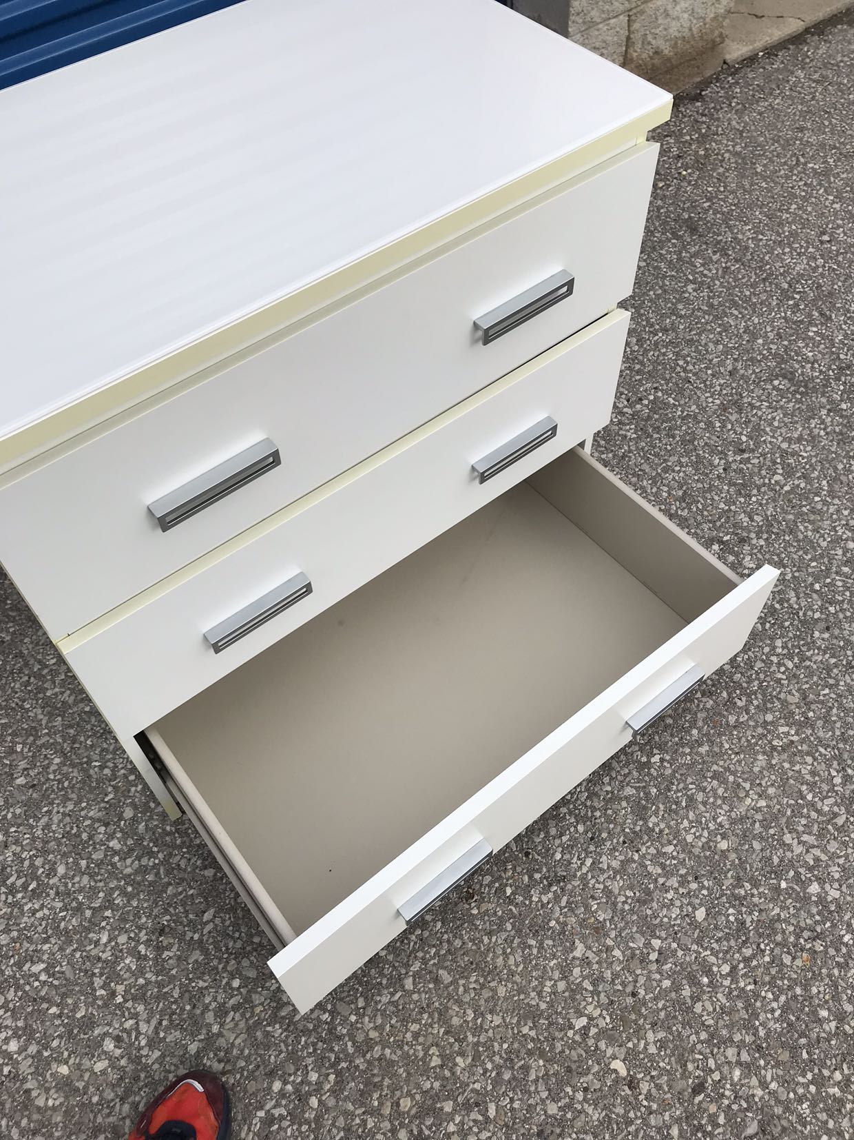 IKEA Bedroom Dresser White. - photo 5