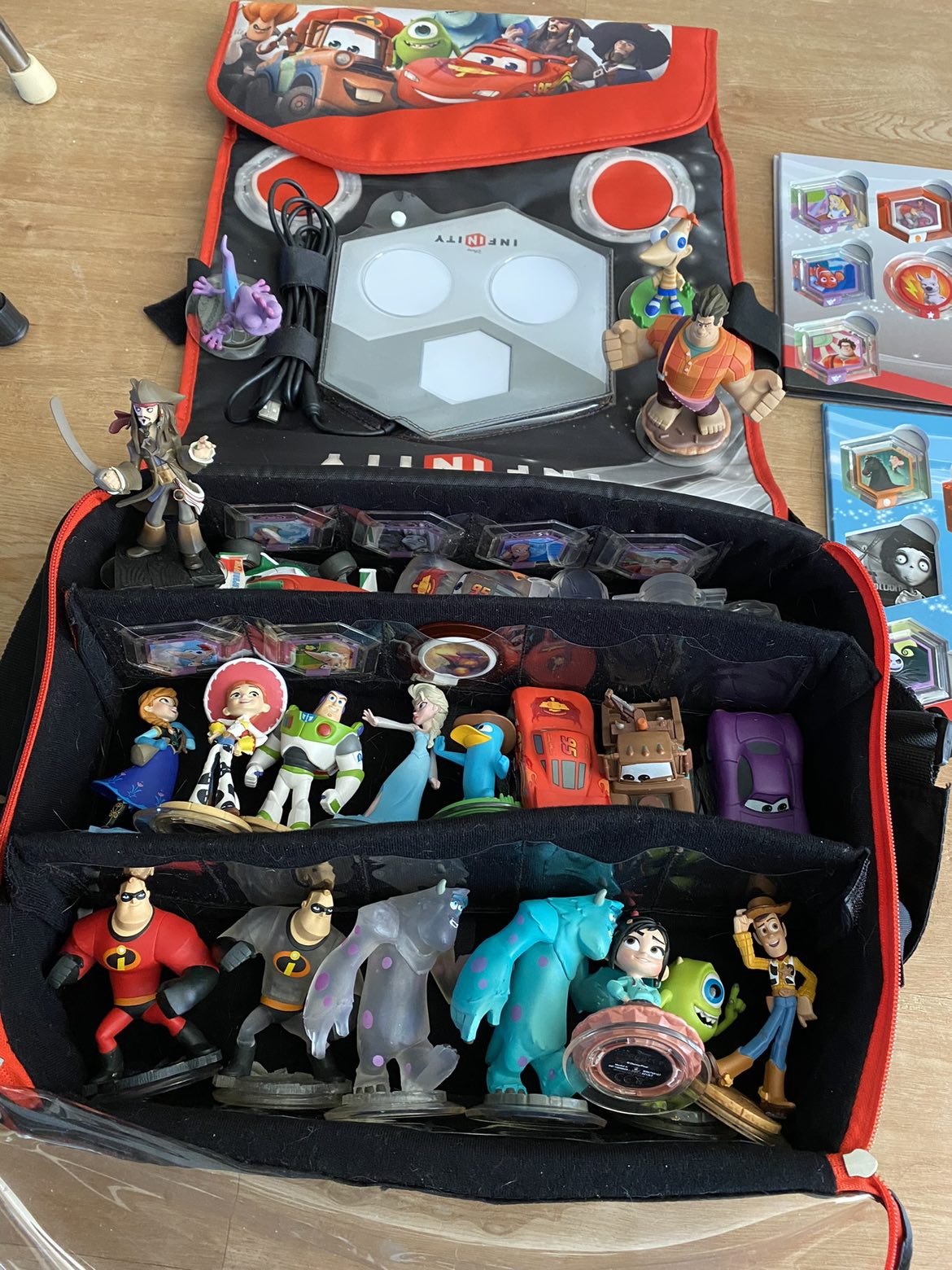 Wii u infinity games and accessory - photo 3