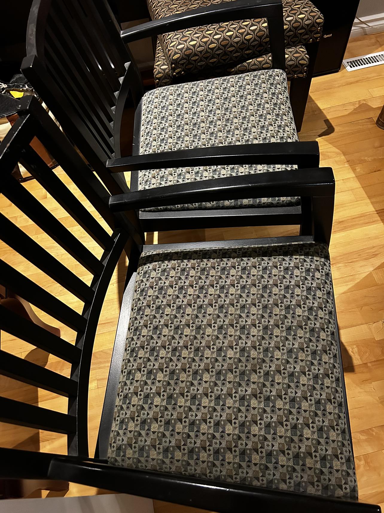 4 Unique chairs Italien designed solid wood fabric upholstery - photo 3