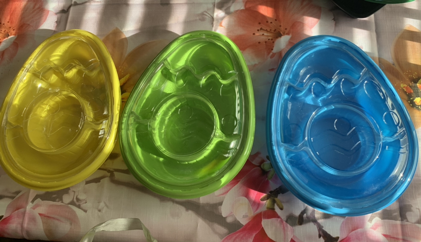 3 empty easter egg plastic trays thumbnail