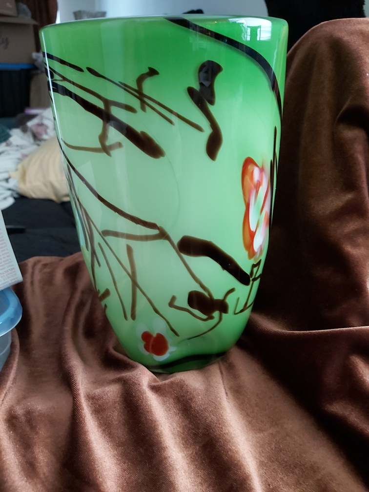 Beautiful green mulit color vase image indicator(2)