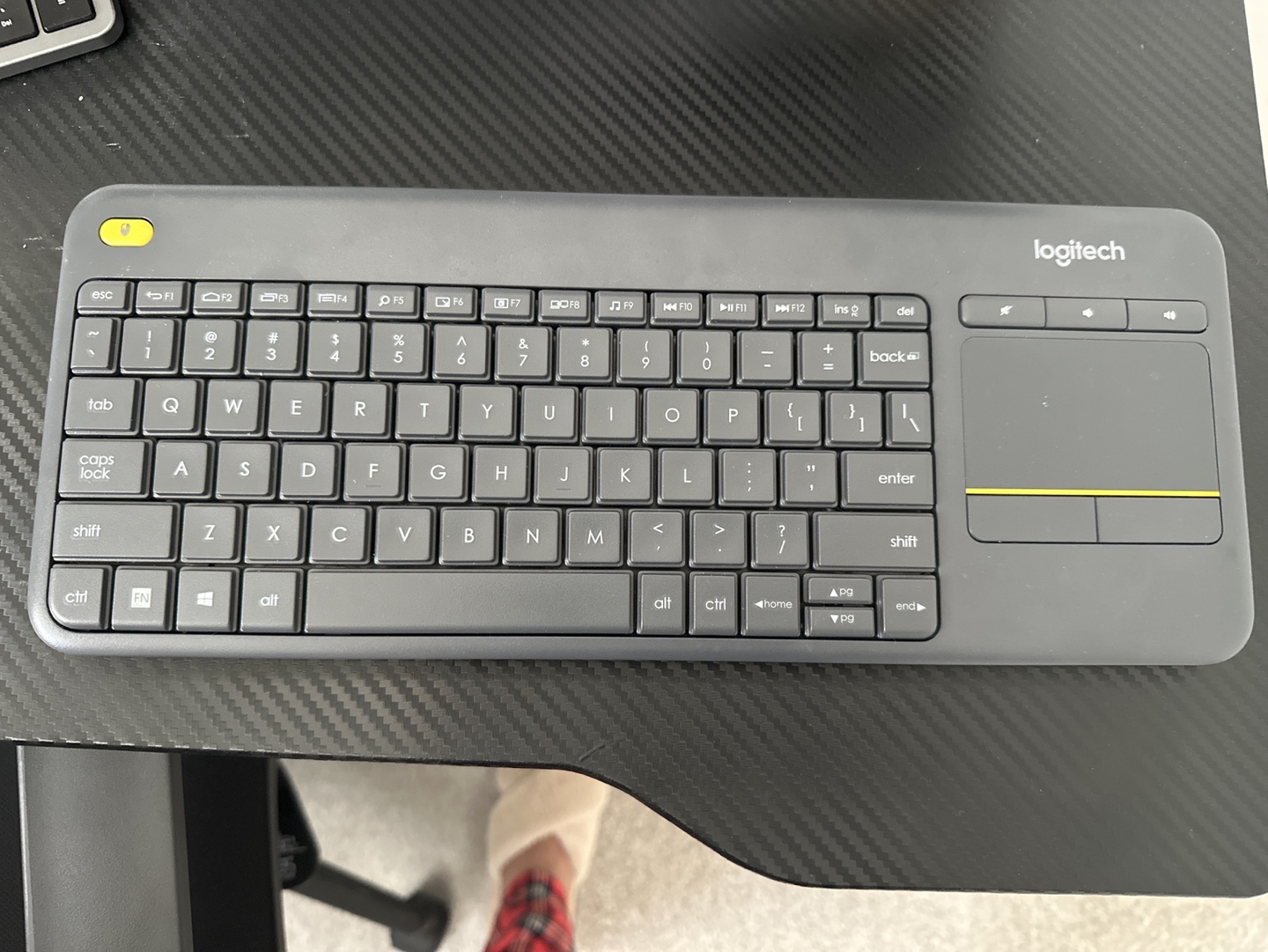 Logitech wireless touch keyboard k400