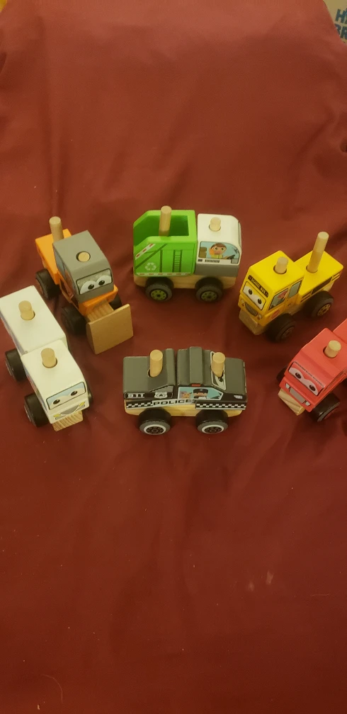 wooden stacking cars thumbnail