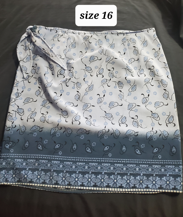 ladies skirt size 16