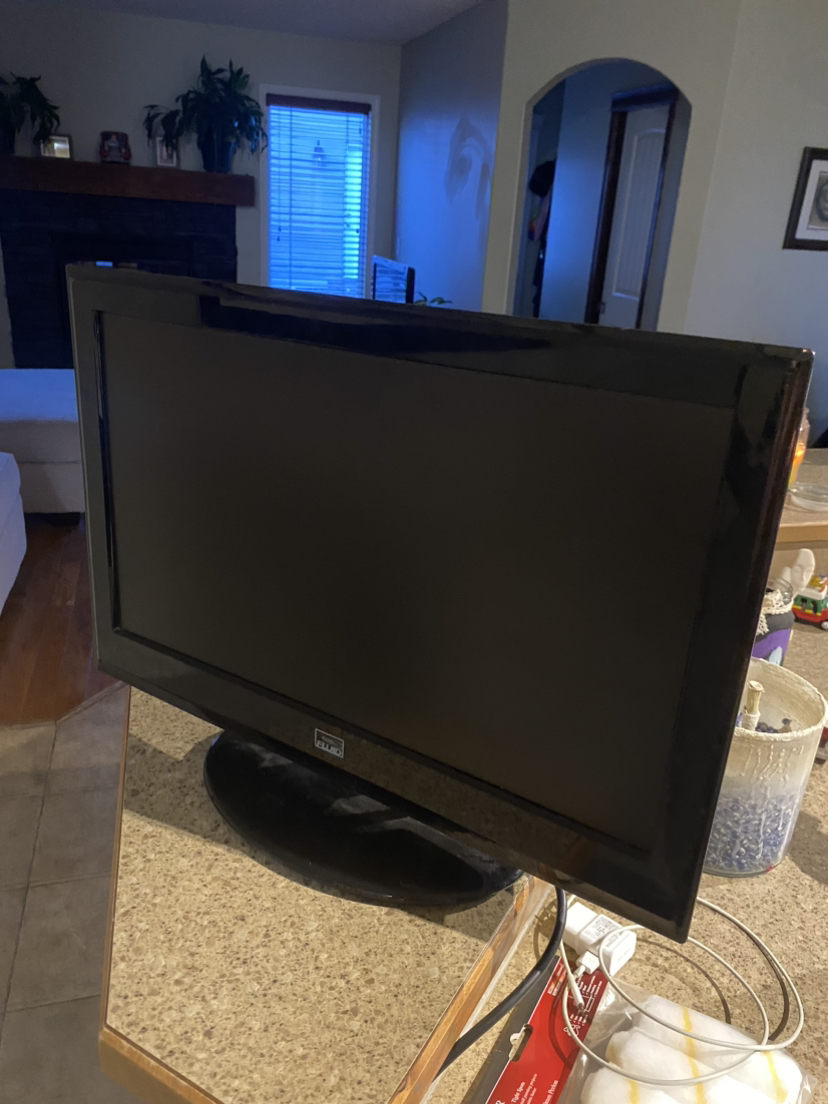 18in by 12in LED Fluid TV - photo 2