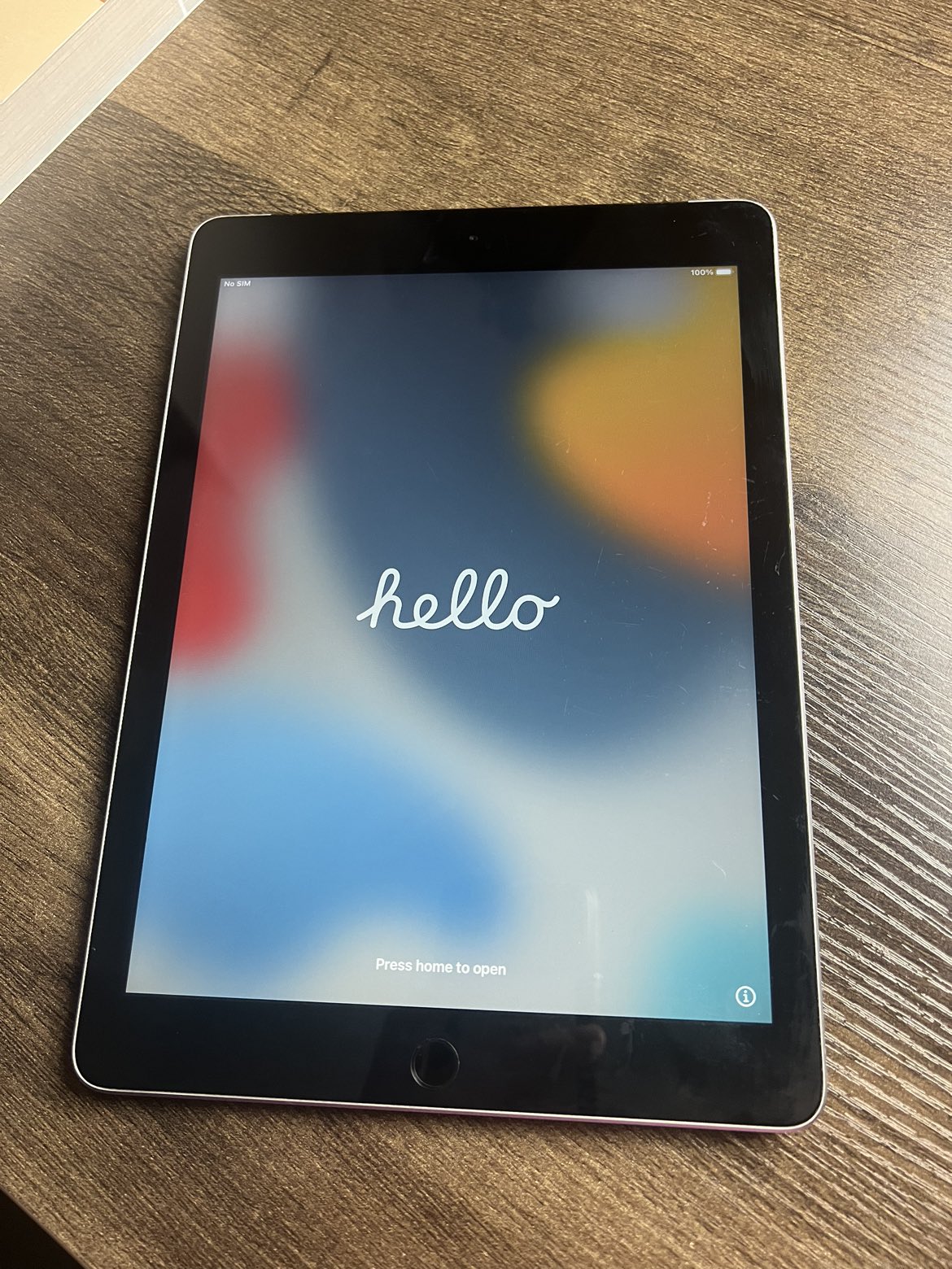 iPad Gen 5 wifi and cellular