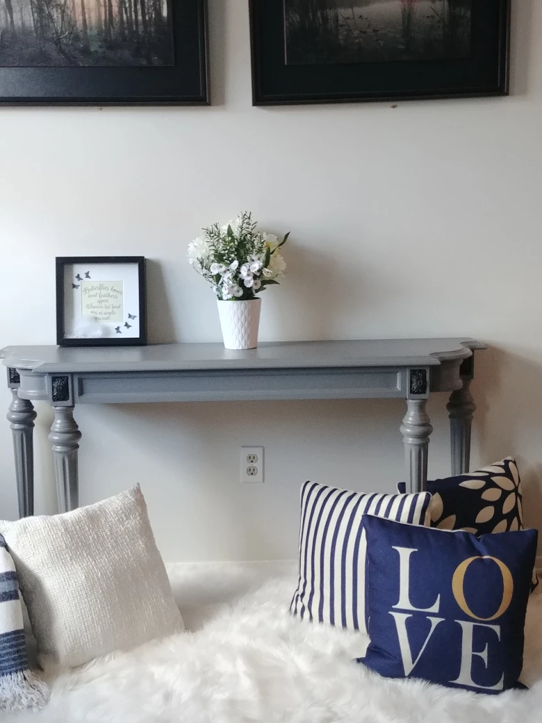 Sofa/Hall Table - photo 2