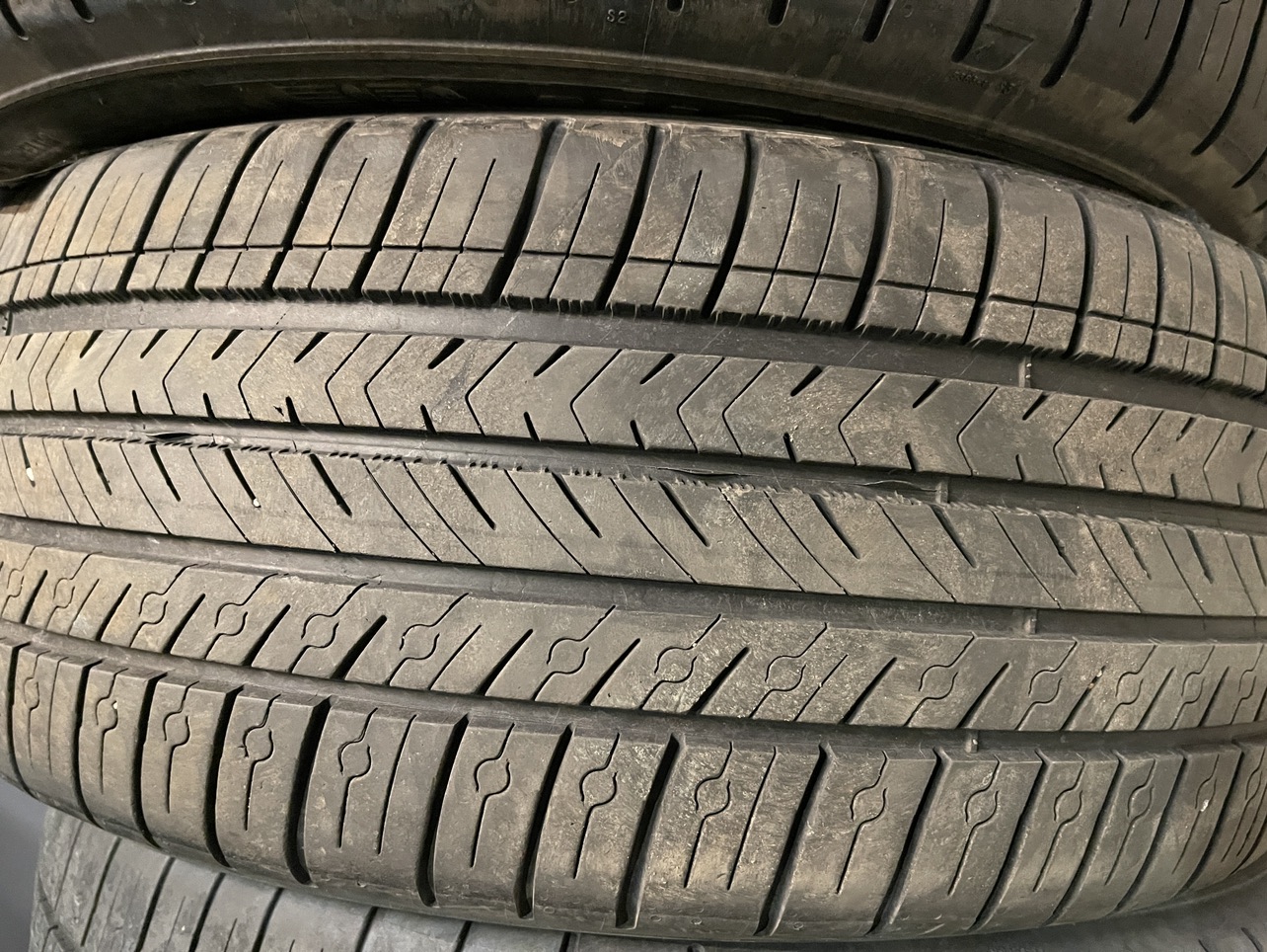 225/50/17 Michelin Pilot - photo 4