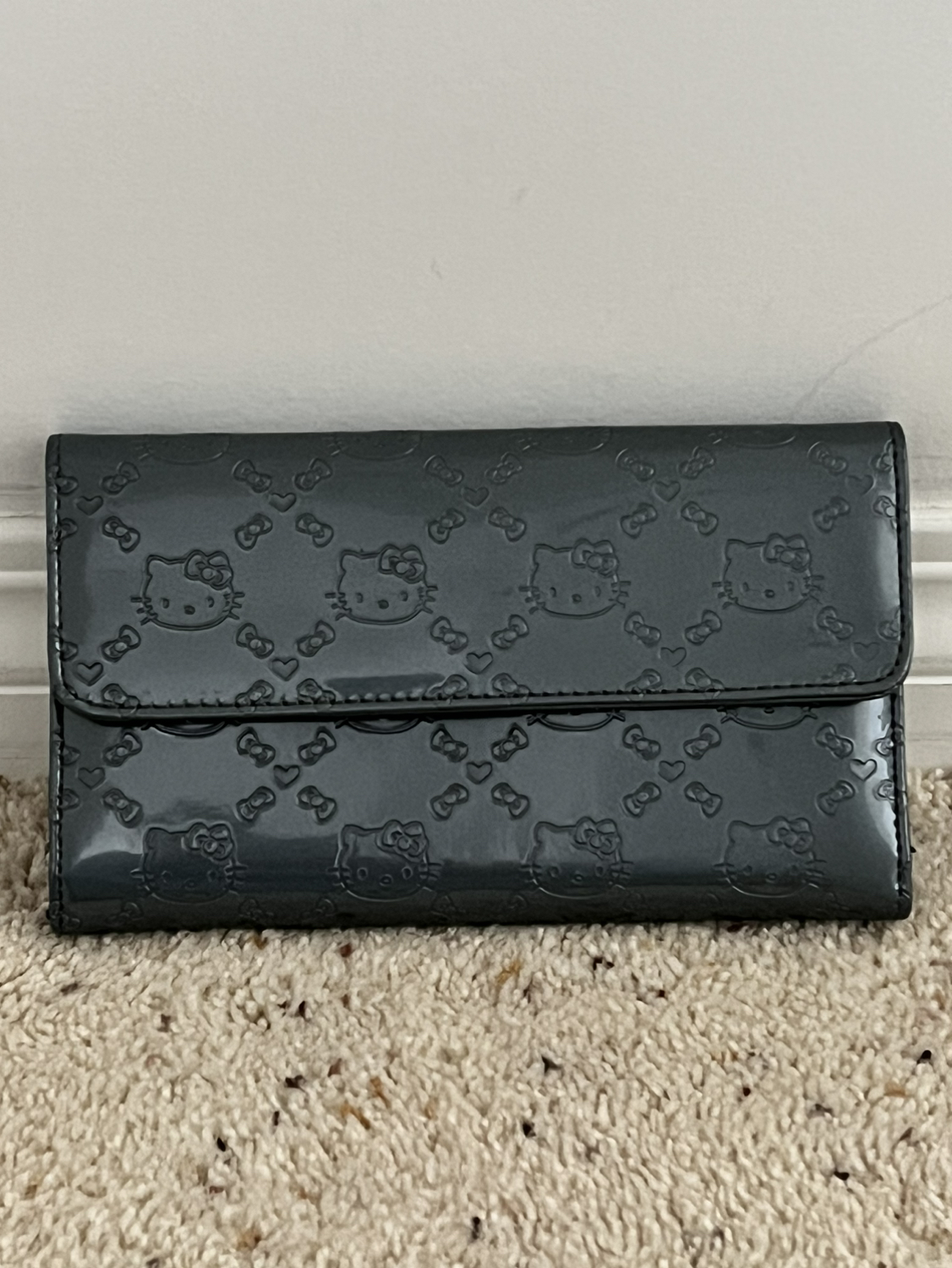 Hello Kitty Gray Pink Long Wallet