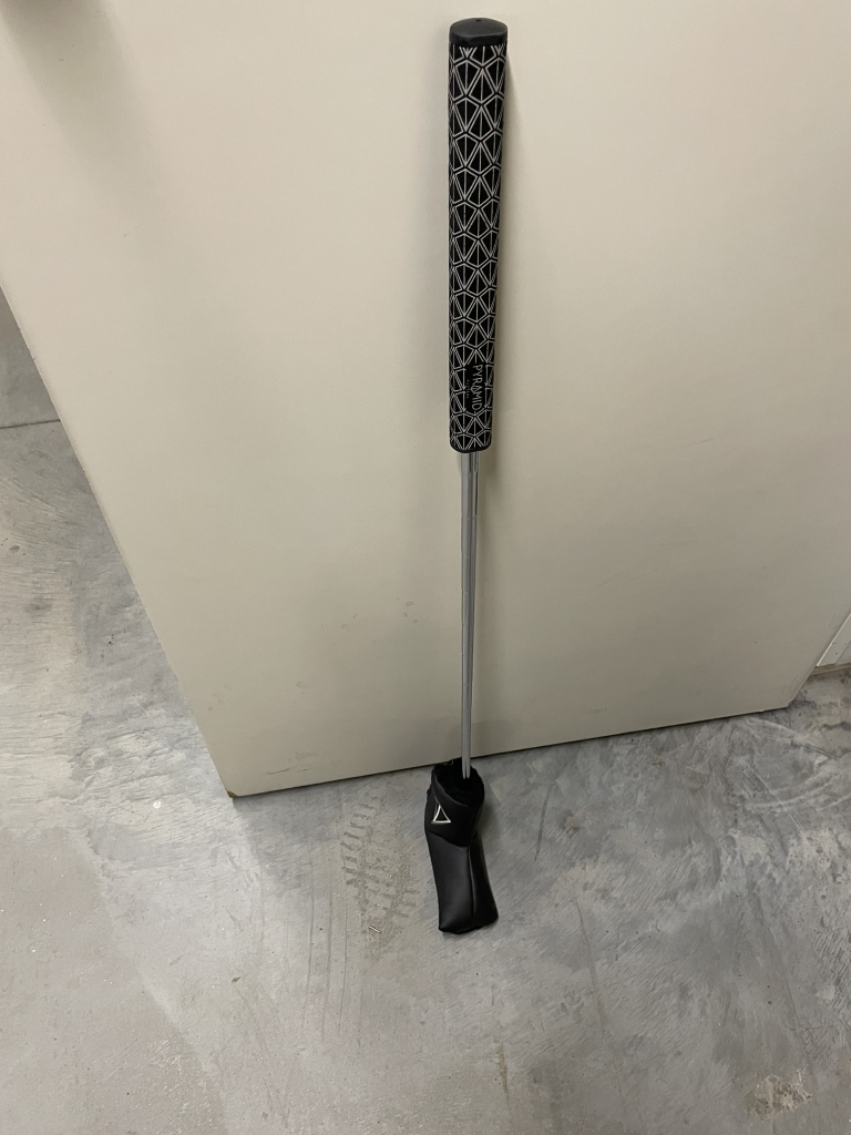 Pyramid putter