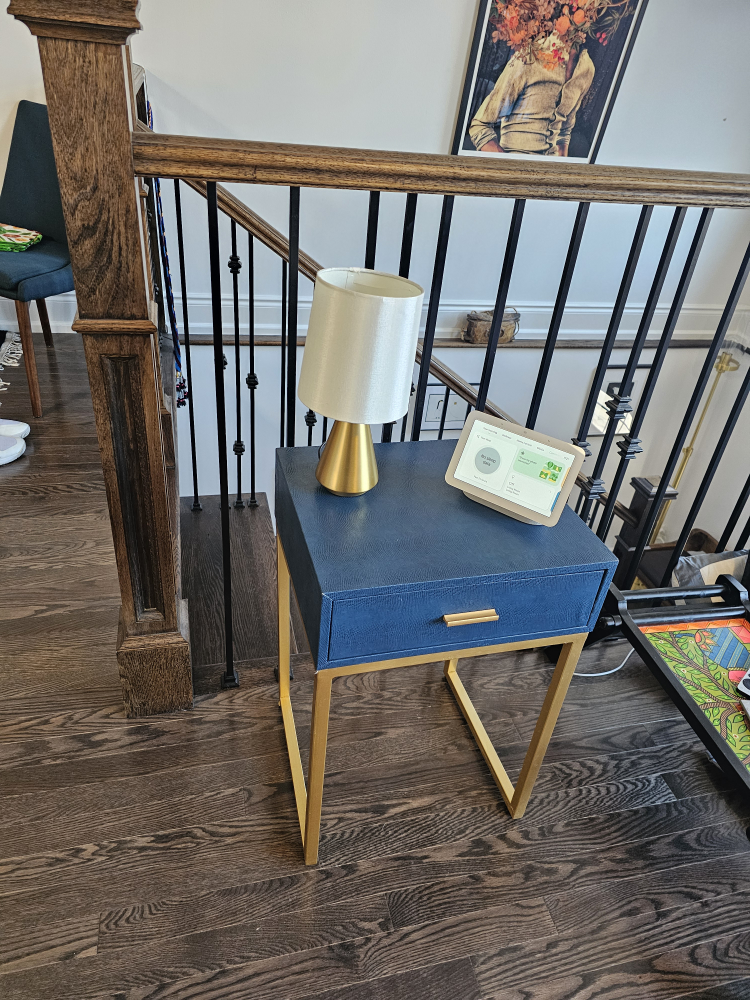 Chic Accent End Table