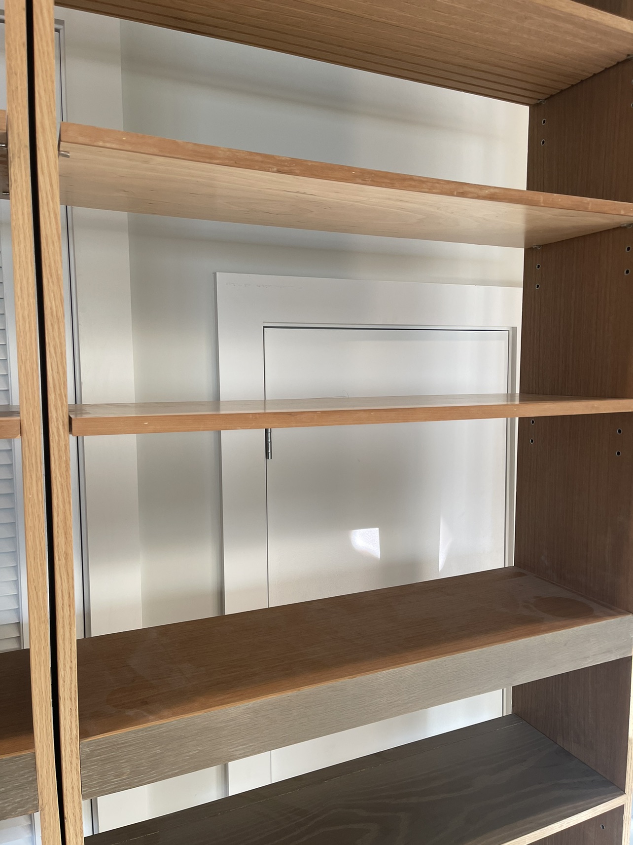 3 wooden bookcases - photo 2