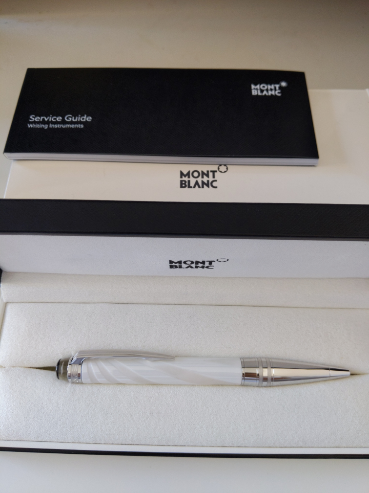(NEW w/ Box) MontBlanc Starwalker Ceramics Ballpoint Pen image indicator(2)