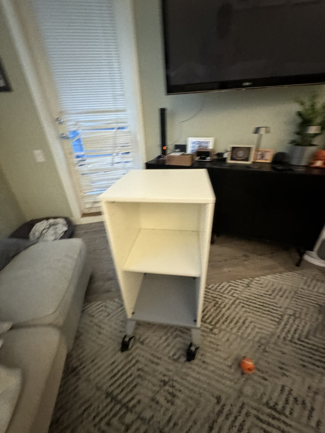 2 tier shelf on wheels - photo 2