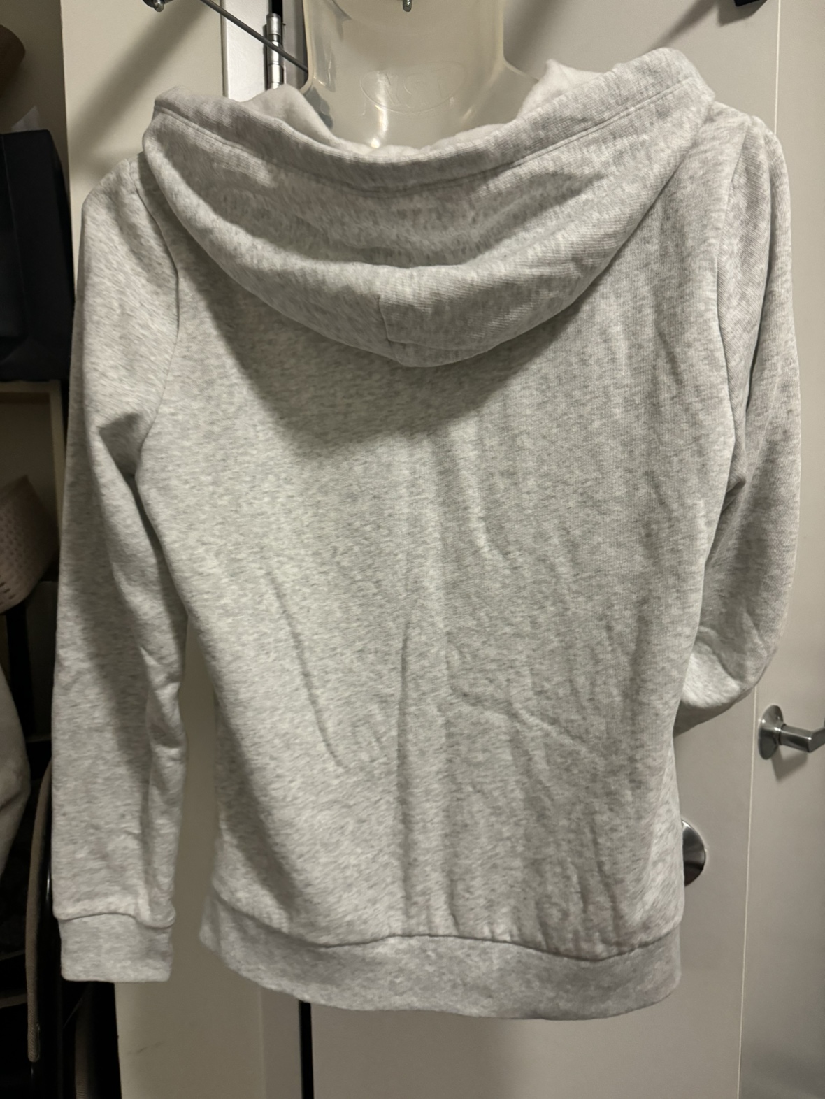 PINK (M) Sweater image indicator(3)