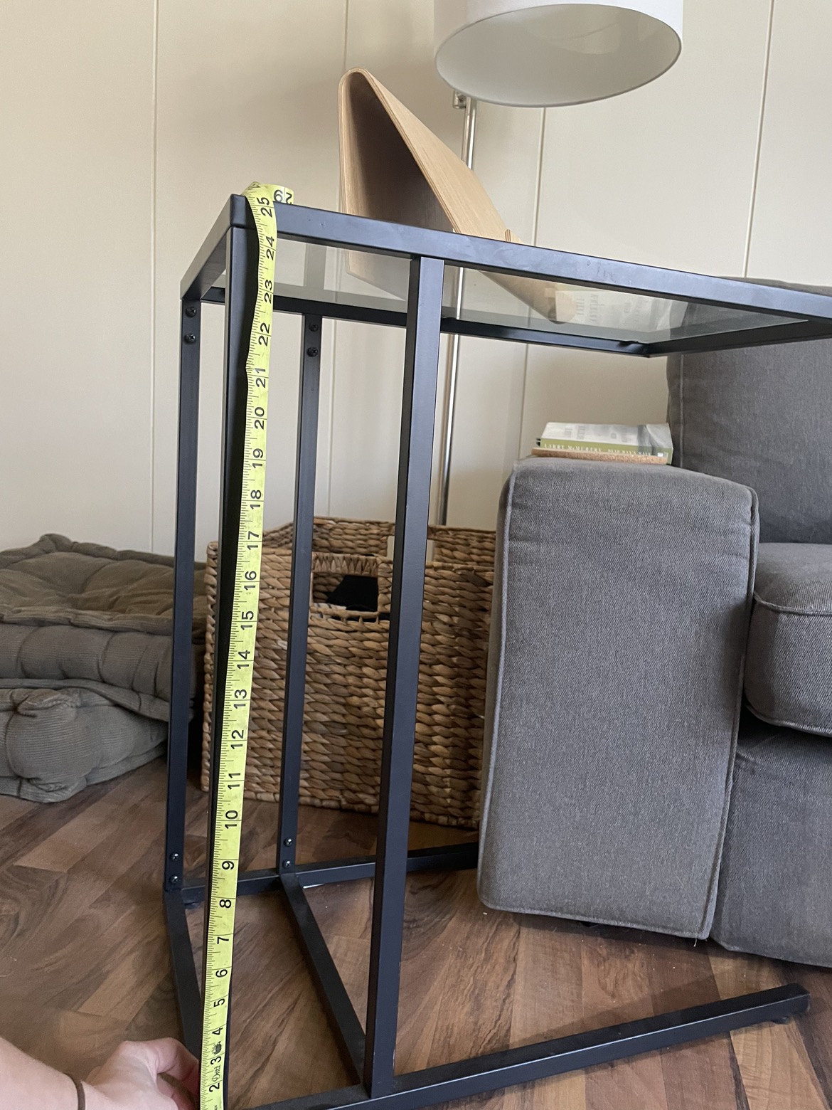 Modern Black Glass C Side Table - photo 5