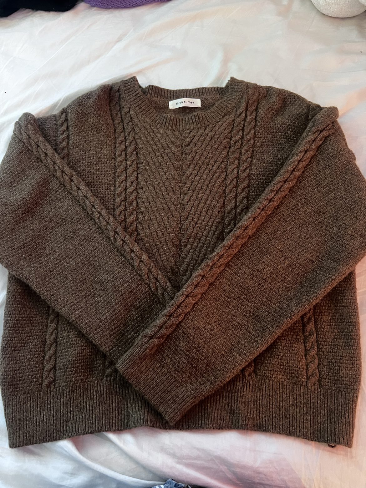 Brown sweater thumbnail
