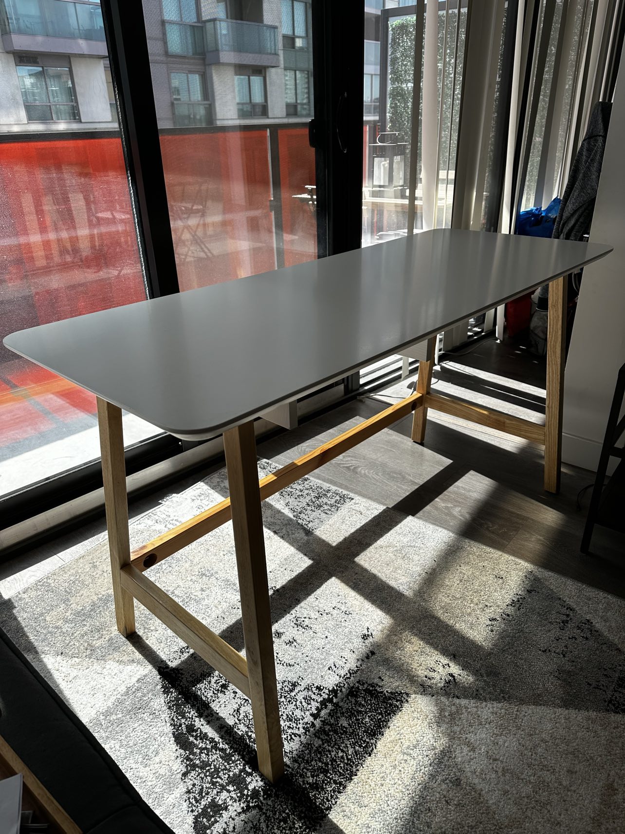 White Wooden Structube Desk image indicator(5)