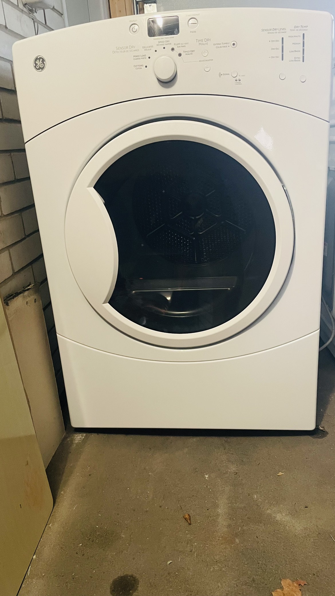 GE Washer & Dryer ($400 for both) image indicator(3)