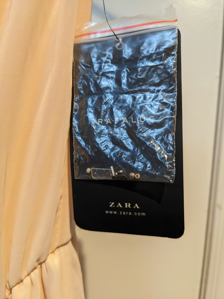 Gorgeous Brand New With Tag Size M Women Zara Dress image indicator(6)