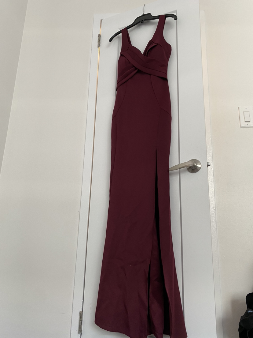 CLOSET CLEAN-OUT: Le Chateau - Long Burgundy Dress - Size XS💃 thumbnail