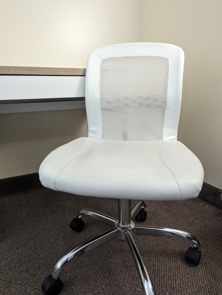 rolling chair thumbnail