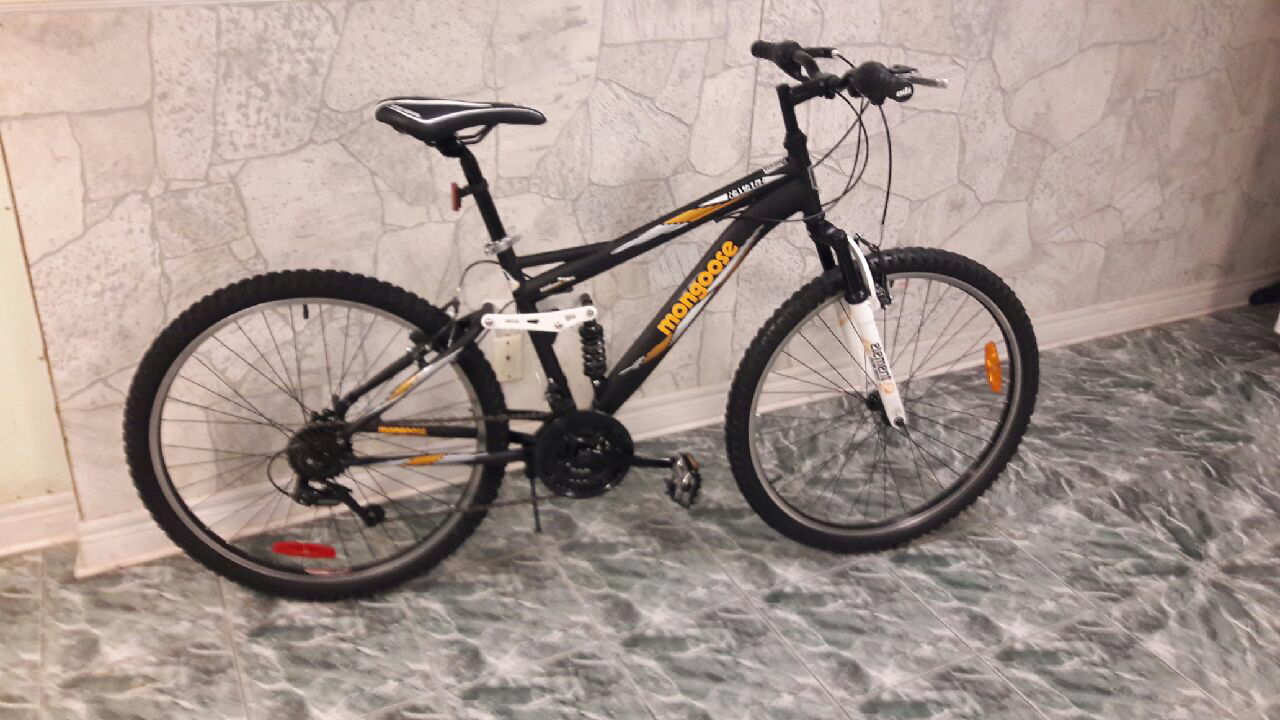 Mongoose Ravage full suspension mountain bike,