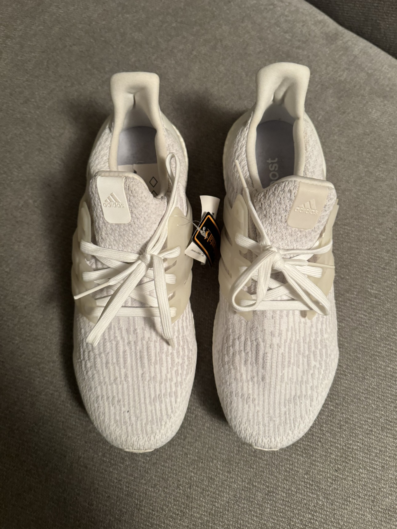 Adidas Ultra Boosts -  Triple White - Size 10 - Brand New image indicator(2)