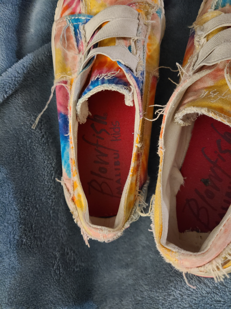 girl's Kids shoes 3 pairs image indicator(2)