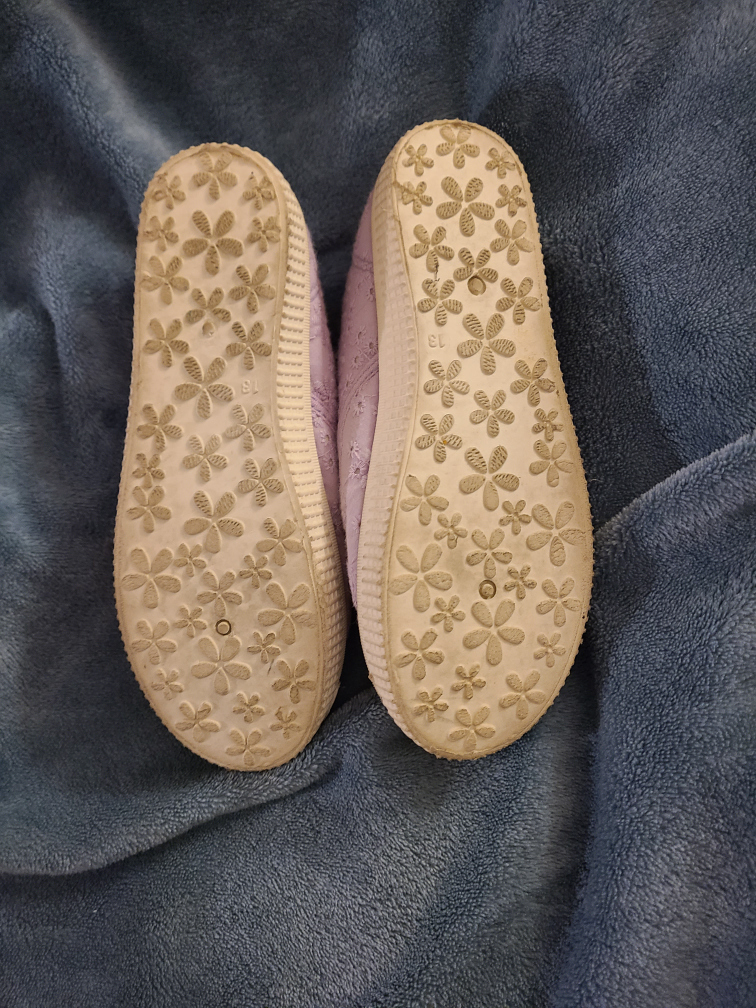 girl's Kids shoes 3 pairs image indicator(5)