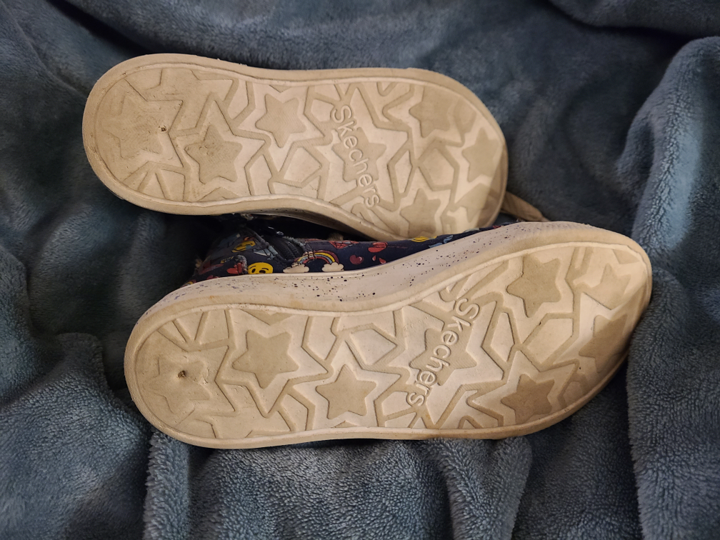 girl's Kids shoes 3 pairs image indicator(7)