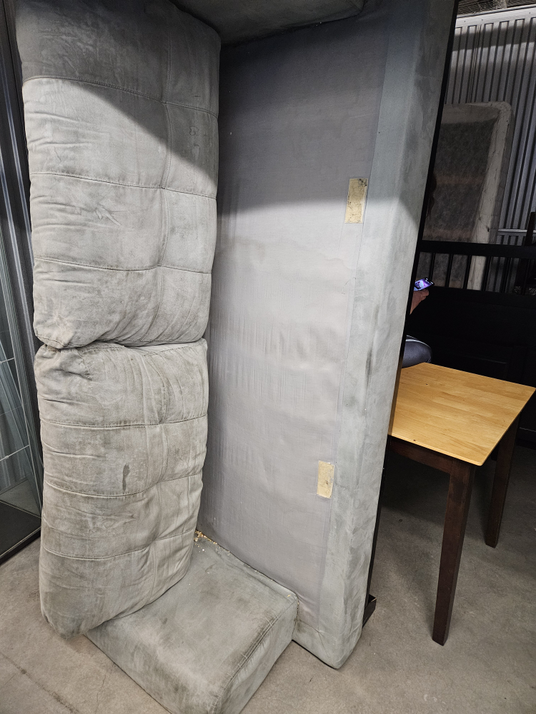 storage locker clean out. locker in ne - photo 5