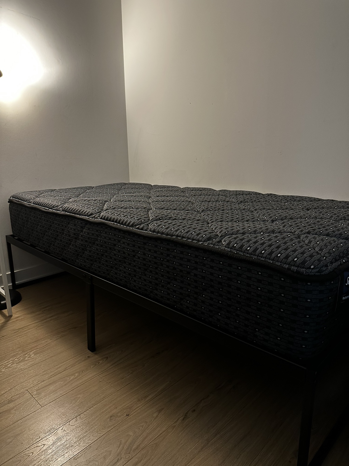 Sealy Posturepedic Tahoe Medium Tight Top Twin Mattress image indicator(2)