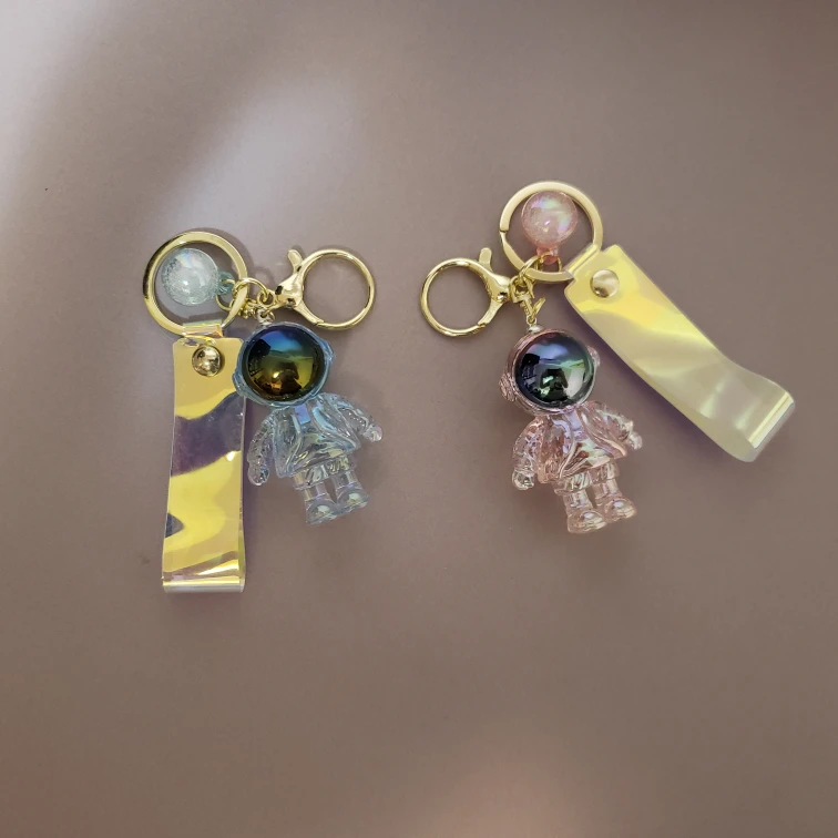 ‼️LAST CHANCE‼️ Astronaut Keychains thumbnail